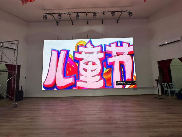 Yake engineering team went to Malaysia to assist customers in installing LED displays